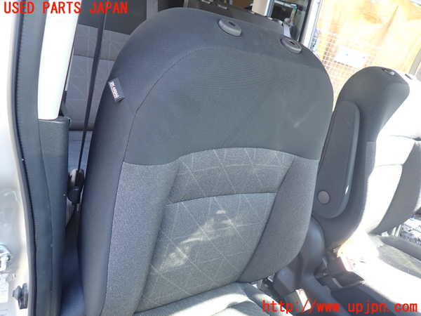 1UPJ-9237977035]セレナ(NC28 C28系)運転席シート 中古_2