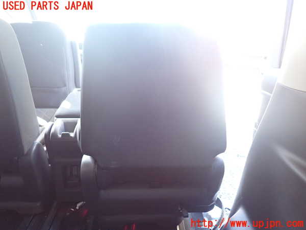 1UPJ-9237977145]セレナ(NC28 C28系)右2列目シート 中古_5