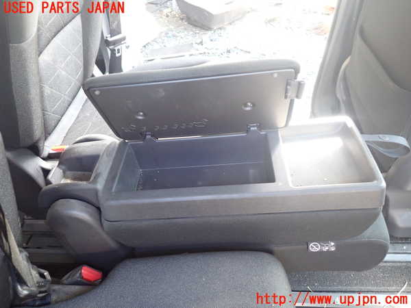 1UPJ-9237977465]セレナ(NC28 C28系)補助席 中古_5