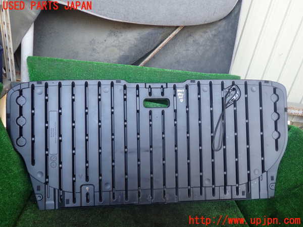 1UPJ-9237977771]セレナ(NC28 C28系)ラゲッジトレイ1 中古_2