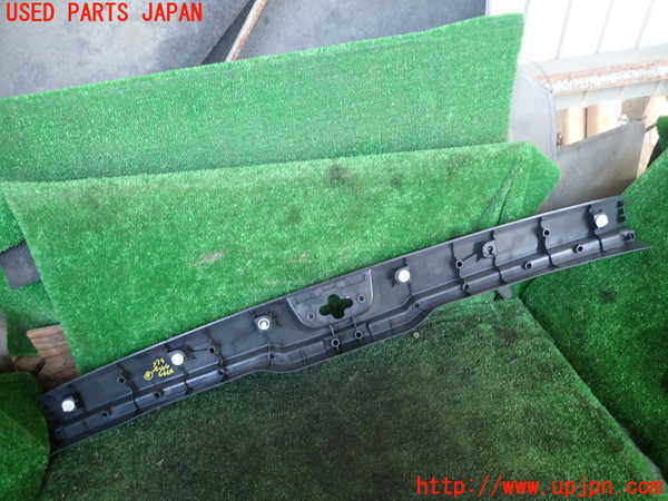 1UPJ-9237977772]セレナ(NC28 C28系)ラゲッジトレイ2 中古_2