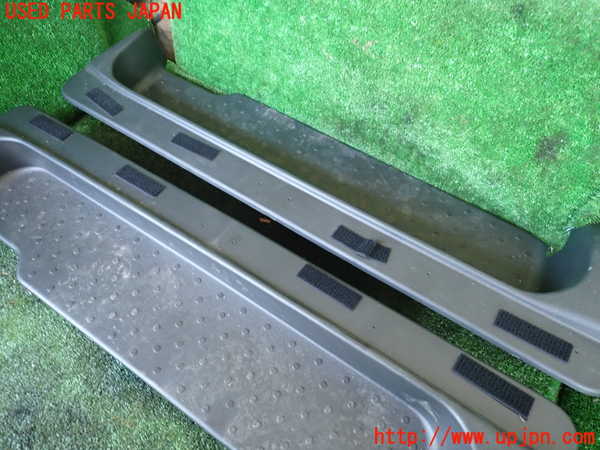 1UPJ-9237977740]セレナ(NC28 C28系)スカッフプレート 中古_2