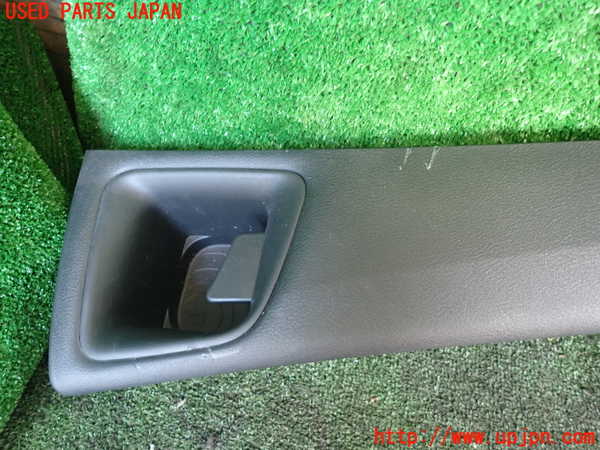1UPJ-9237977691]セレナ(NC28 C28系)内装トリム類1 中古_2
