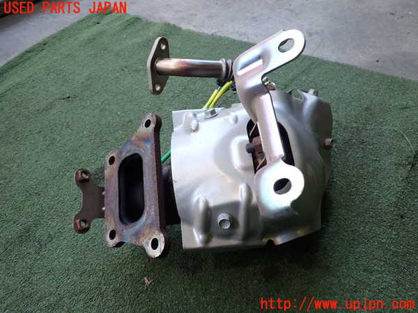 2UPJ-9237992041]アウトランダーPHEV(GN0W)エキマニ1 触媒 マニバーター 中古_4