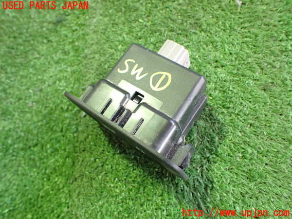 2UPJ-9237996306]アウトランダーPHEV(GN0W)スイッチ1(バックドア リアゲート ロック) 中古_2