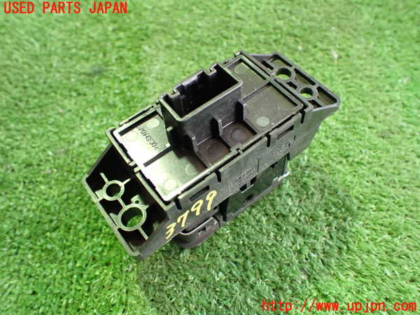 2UPJ-9237996313]アウトランダーPHEV(GN0W)スイッチ8(電動パーキング オートホールド) 中古_3