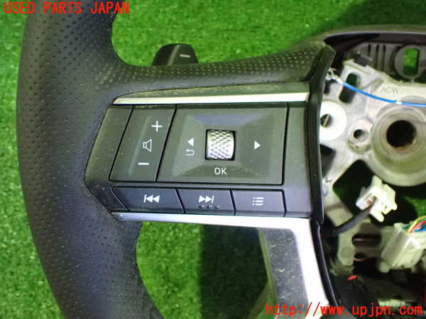 2UPJ-9237997855]アウトランダーPHEV(GN0W)ステアリングホイール 中古_5