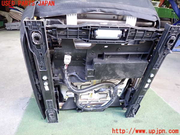 2UPJ-9237997035]アウトランダーPHEV(GN0W)運転席シート ジャンク_4