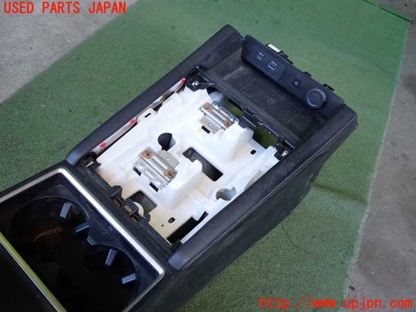 2UPJ-9237997540]アウトランダーPHEV(GN0W)センターコンソール 中古_3