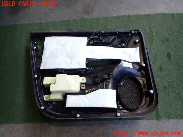 2UPJ-9237991234]アウトランダーPHEV(GN0W)右前ドア内張り 中古_5