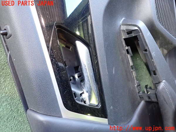 2UPJ-9237991324]アウトランダーPHEV(GN0W)左後ドア内張り 中古_4