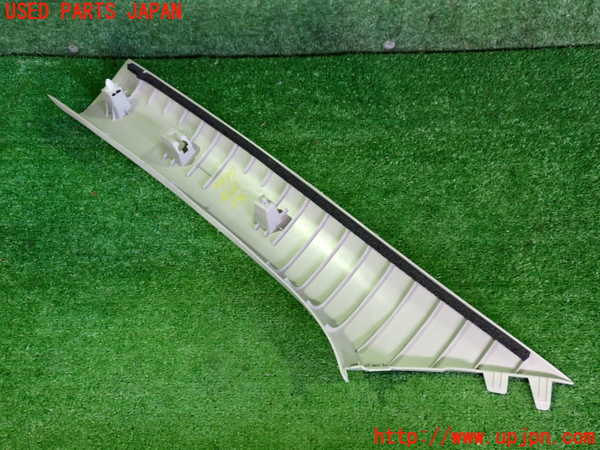 2UPJ-9237997655]アウトランダーPHEV(GN0W)右フロントピラートリム 中古_3