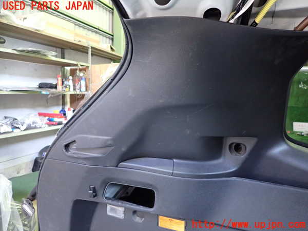 2UPJ-9237997680]アウトランダーPHEV(GN0W)左リアピラートリム 中古_3