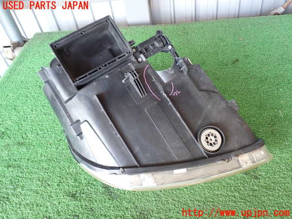 2UPJ-9238001132]ポルシェ・カイエン(9PABFD)左ヘッドライト ハロゲン 中古_4