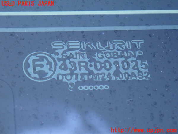 2UPJ-9238001382]ポルシェ・カイエン(9PABFD)左クォーターガラス 中古(43R-001025 M241)_2