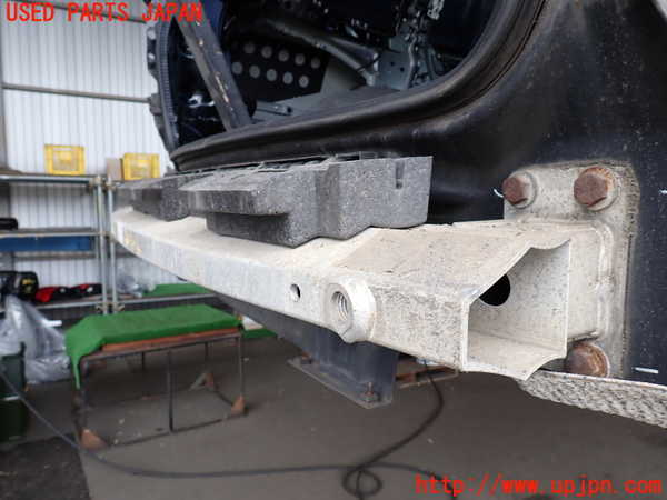 2UPJ-9238001614]ポルシェ・カイエン(9PABFD)リアバンパーホースメント 中古_3