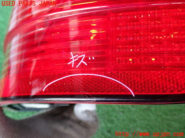2UPJ-9238001530]ポルシェ・カイエン(9PABFD)右テールランプ 中古_2