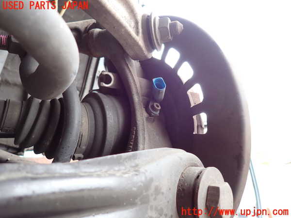 2UPJ-9238004300]ポルシェ・カイエン(9PABFD)右リアナックルハブ 中古_2