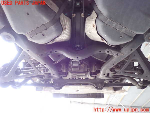 2UPJ-9238005295]ポルシェ・カイエン(9PABFD)リアメンバー 中古_2