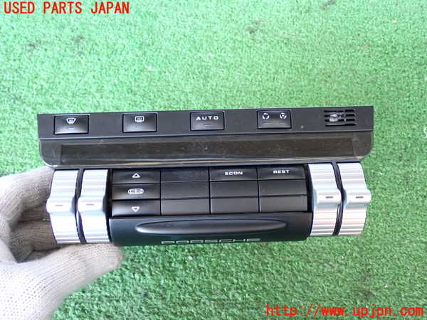 2UPJ-9238006066]ポルシェ・カイエン(9PABFD)エアコンスイッチ1 中古_2