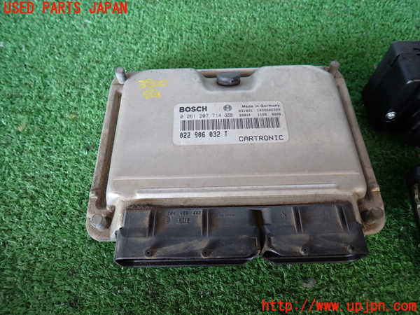 2UPJ-9238006110]ポルシェ・カイエン(9PABFD)エンジンコンピューター 中古_2