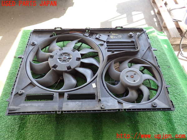 2UPJ-9238006836]ポルシェ・カイエン(9PABFD)電動ファン1 中古_3