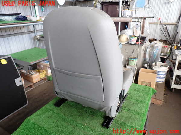 2UPJ-9238007065]ポルシェ・カイエン(9PABFD)助手席シート 中古_4