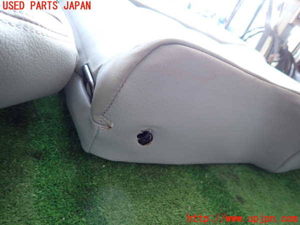 2UPJ-9238007435]ポルシェ・カイエン(9PABFD)左リアシート 中古_3