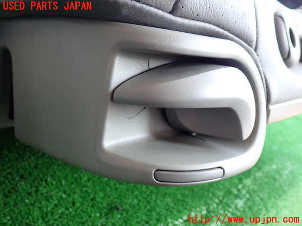 2UPJ-9238007435]ポルシェ・カイエン(9PABFD)左リアシート 中古_4