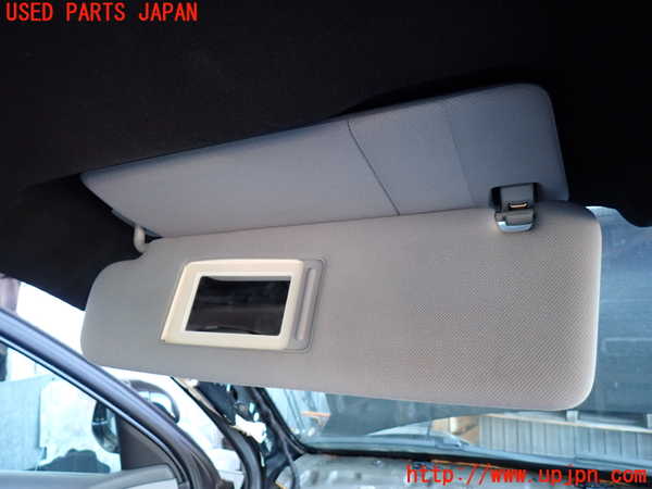 2UPJ-9238007630]ポルシェ・カイエン(9PABFD)室内サンバイザー左側 中古_3