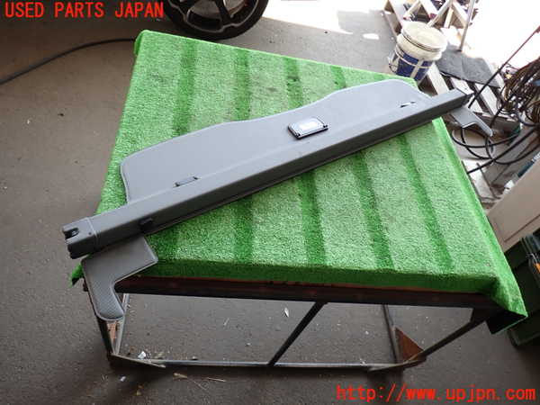 2UPJ-9238007761]ポルシェ・カイエン(9PABFD)トノカバー1 中古_3