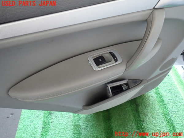 2UPJ-9238001324]ポルシェ・カイエン(9PABFD)左後ドア内張り 中古_3