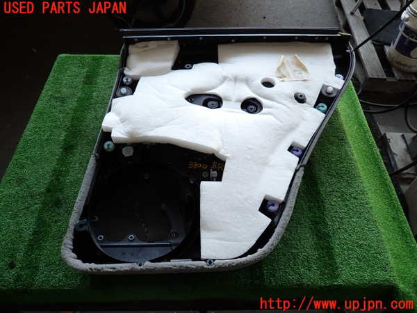 2UPJ-9238001324]ポルシェ・カイエン(9PABFD)左後ドア内張り 中古_4