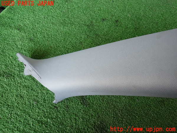 2UPJ-9238007655]ポルシェ・カイエン(9PABFD)右フロントピラートリム 中古_2