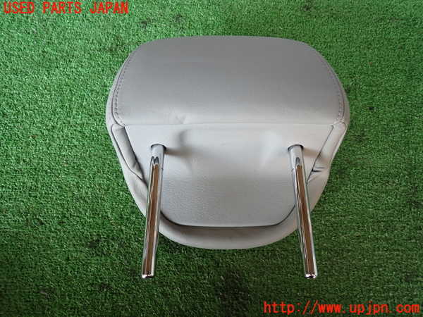 2UPJ-9238007150]ポルシェ・カイエン(9PABFD)右2列目ヘッドレスト 中古_2