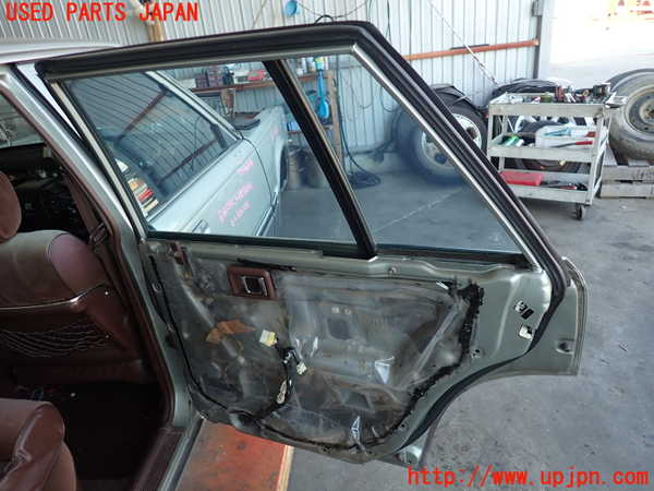 2UPJ-9238011290]グロリア ワゴン(WY30)右後ドア 中古 ASAHI M273 43R-00033_4