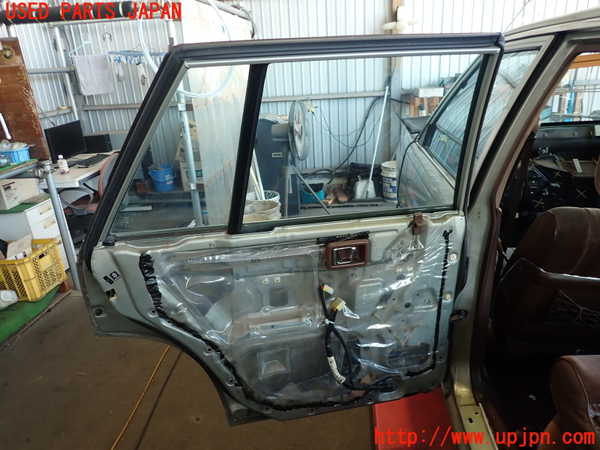2UPJ-9238011320]グロリア ワゴン(WY30)左後ドア 中古 ASAHI M273 43R-00033_5