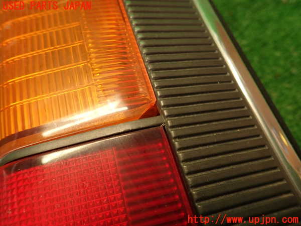 2UPJ-9238011530]グロリア ワゴン(WY30)右テールランプ ジャンク_2