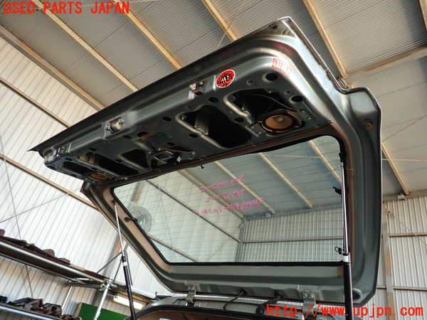 2UPJ-9238011566]グロリア ワゴン(WY30)バックドア リアゲート ハッチ 中古 CENTRAL M223 43R-00018_5