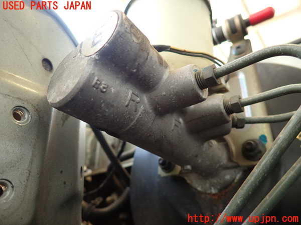 2UPJ-9238014050]グロリア ワゴン(WY30)ブレーキマスターシリンダー 中古_2