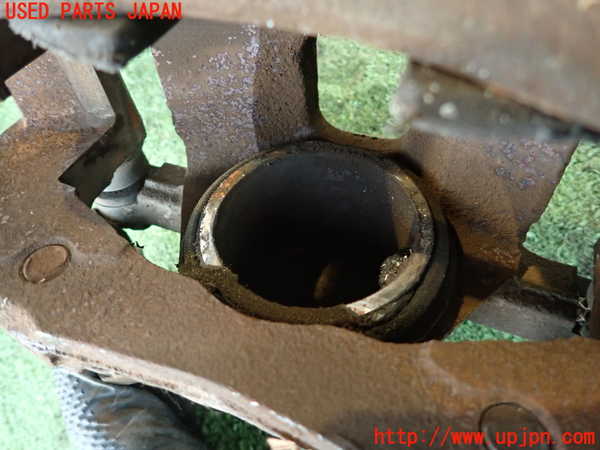 2UPJ-9238014085]グロリア ワゴン(WY30)左フロントキャリパー 中古_3