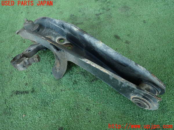 2UPJ-9238015176]グロリア ワゴン(WY30)右フロントロアアーム1 中古_3