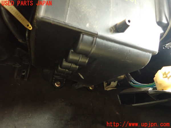 2UPJ-9238016081]グロリア ワゴン(WY30)エバポレーター1 中古_2