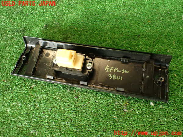 2UPJ-9238016245]グロリア ワゴン(WY30)左前パワーウィンドウスイッチ 中古_4