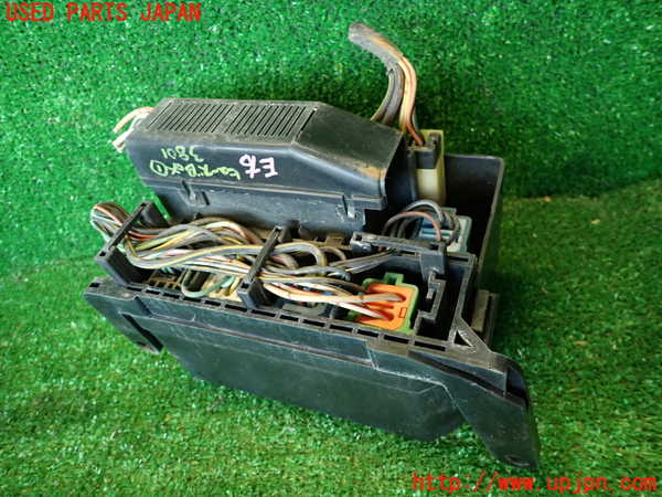 2UPJ-9238016741]グロリア ワゴン(WY30)ヒューズボックス1(EGルーム内運転席側) 中古_3