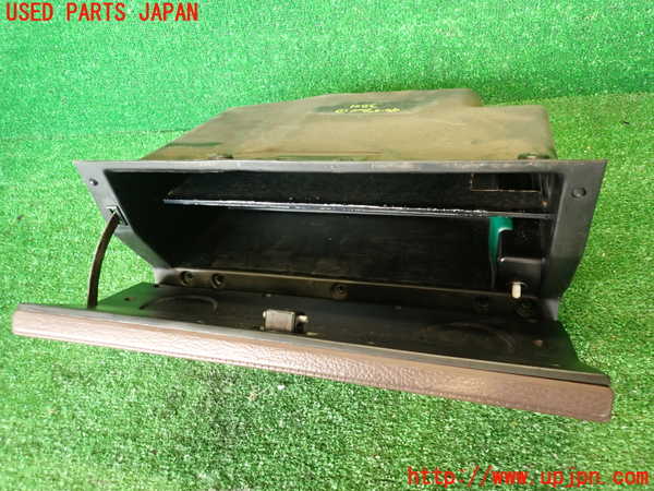 2UPJ-9238017516]グロリア ワゴン(WY30)グローブボックス1 中古_3