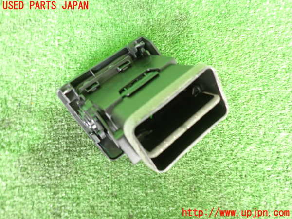 2UPJ-9238027527]インプレッサ スポーツ ハイブリッド(GPE)エアコン吹き出し口2(右) 中古_3
