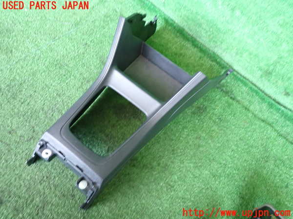 2UPJ-9238027549]インプレッサ スポーツ ハイブリッド(GPE)コンソール 中古_3