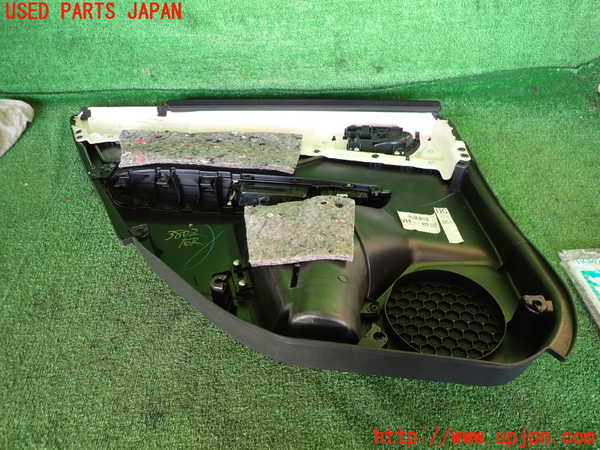 2UPJ-9238021294]インプレッサ スポーツ ハイブリッド(GPE)右後ドア内張り 中古_3