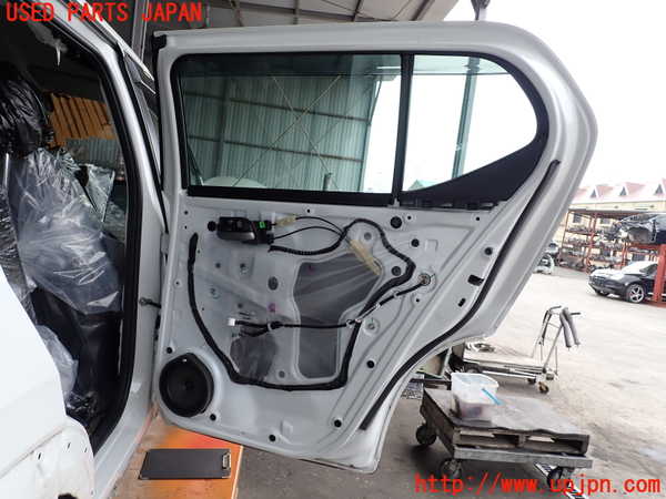 2UPJ-9238031290]WR-V(DG5)右後ドア 中古(43R-0110608 M93A)_2